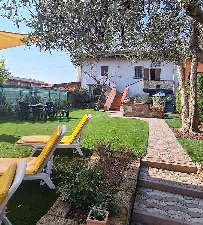 Hotel Garda Family House Desenzano del Garda Exterior foto