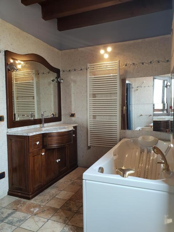 Hotel Garda Family House Desenzano del Garda Exterior foto