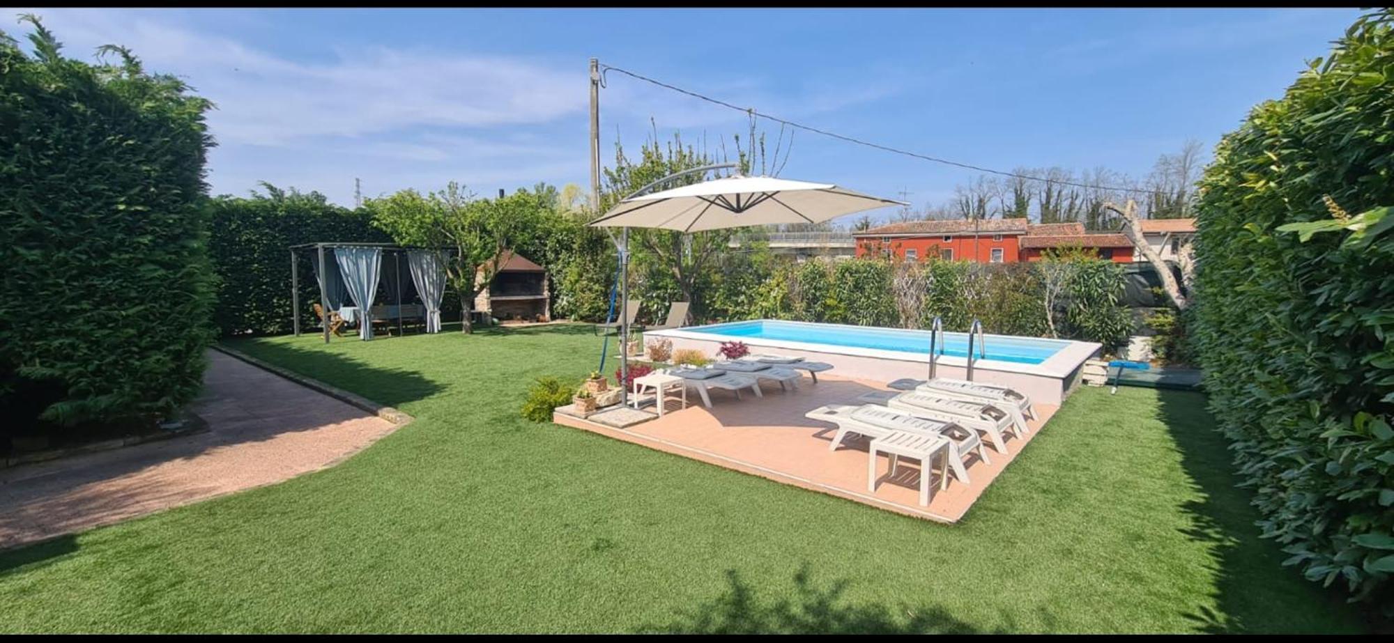Hotel Garda Family House Desenzano del Garda Exterior foto